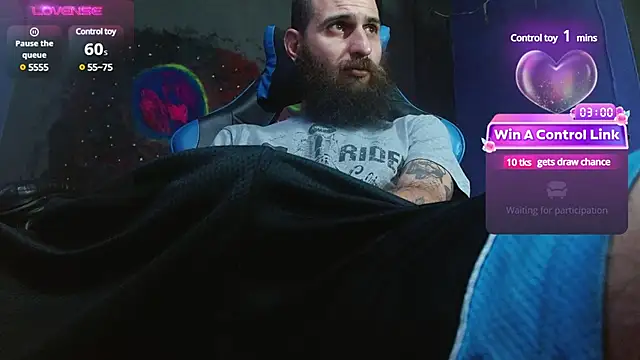 Snapshot of Tatted21xxx chatting on December 31, 6:35 pm Tatted21xxx online show from December 31, 6:35 pm