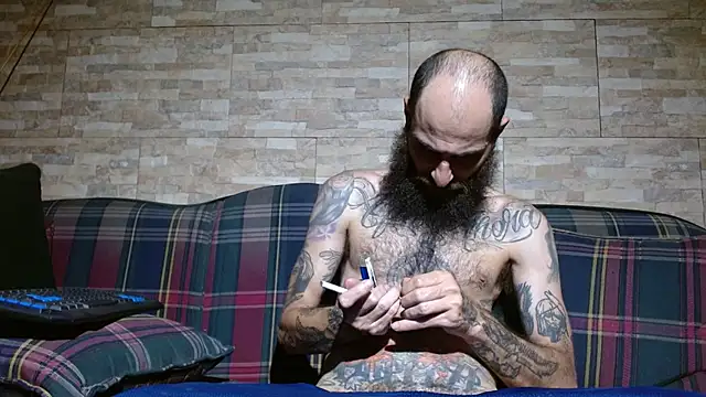 Snapshot of Tatted21xxx chatting on March 15, 3:40 am Tatted21xxx online show from March 15, 3:40 am