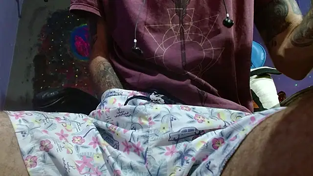 Snapshot of Tatted21xxx chatting on January 11, 8:54 pm Tatted21xxx online show from January 11, 8:54 pm
