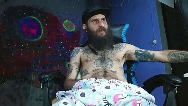 Snapshot of Tatted21xxx chatting on February 10, 9:04 am Tatted21xxx online show from February 10, 9:04 am