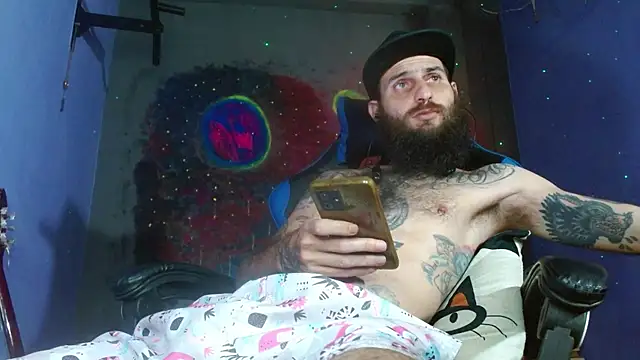 Snapshot of Tatted21xxx chatting on February 18, 4:26 am Tatted21xxx online show from February 18, 4:26 am