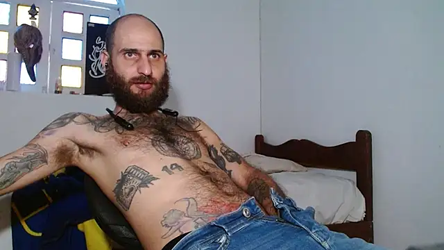 Snapshot of Tatted21xxx chatting on September 22, 7:35 pm Tatted21xxx online show from September 22, 7:35 pm