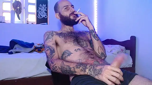 Snapshot of Tatted21xxx chatting on September 21, 1:11 pm Tatted21xxx online show from September 21, 1:11 pm