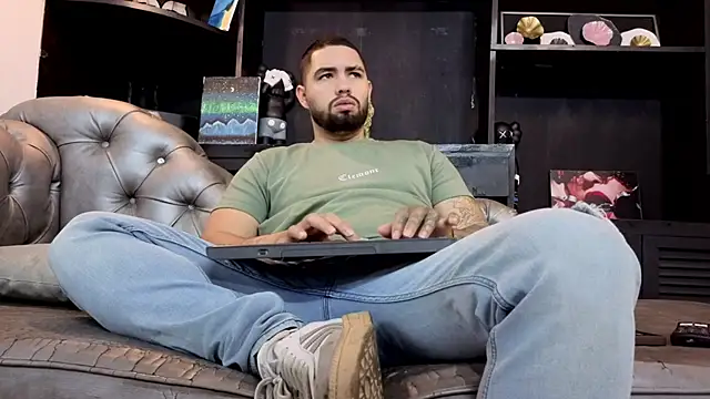 matteosantos online show from April 10, 12:12 pm