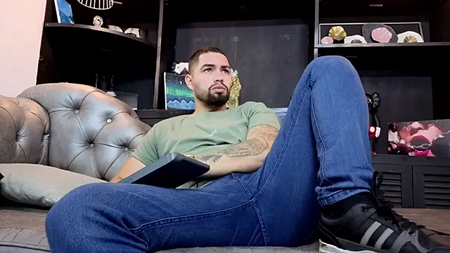 matteosantos online show from April 24, 12:40 pm