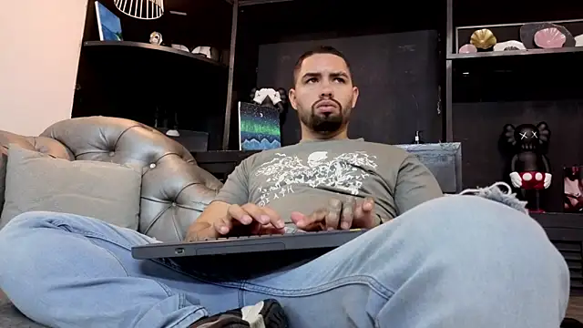 matteosantos online show from April 22, 1:16 pm