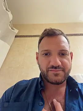 JonJ0 online show from April 28, 10:25 pm