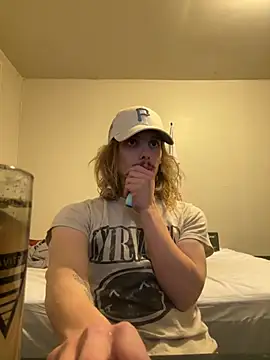 trippyski online show from March 12, 5:02 am