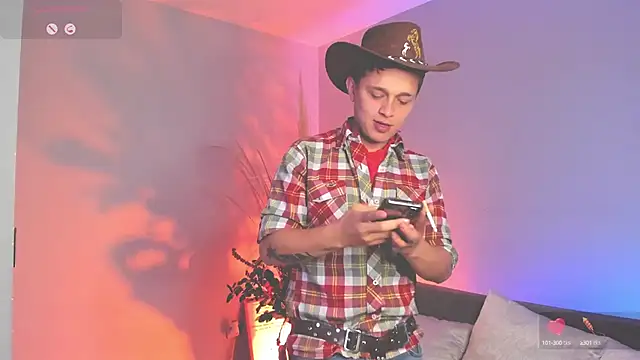 Snapshot of Tim_wolf chatting on February 19, 3:39 am Tim wolf online show from February 19, 3:39 am