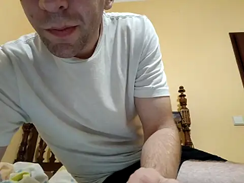 White rabbit  online show from October 29, 10:02 pm