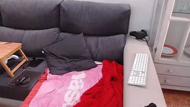 Nudelschwanz online show from February 12, 4:55 pm