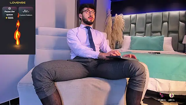 MarkWalker   online show from February 4, 10:43 am