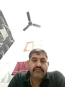 Snapshot of Amandev7 chatting on October 15, 3:58 am Amandev7 online show from October 15, 3:58 am