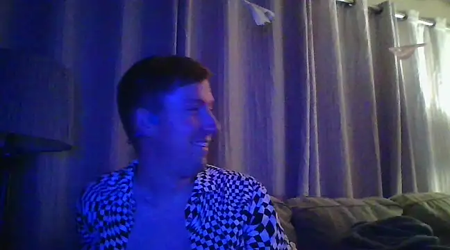 Snapshot of MormonPineapples chatting on February 13, 4:32 am MormonPineapples online show from February 13, 4:32 am