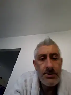 cuci45 online show from April 23, 5:59 pm