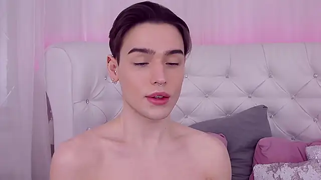 Snapshot of RobbyCharming chatting on February 10, 8:00 pm RobbyCharming online show from February 10, 8:00 pm