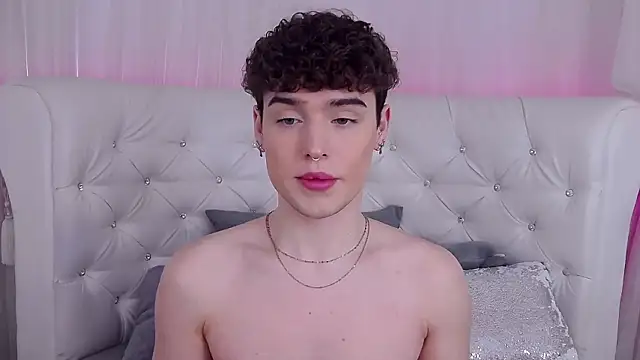 RobbyCharming online show from December 4, 3:57 am