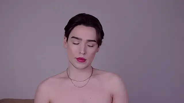 RobbyCharming online show from June 7, 8:43 am