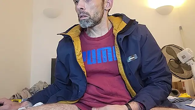 uk-bobbie-uk online show from November 26, 1:30 am