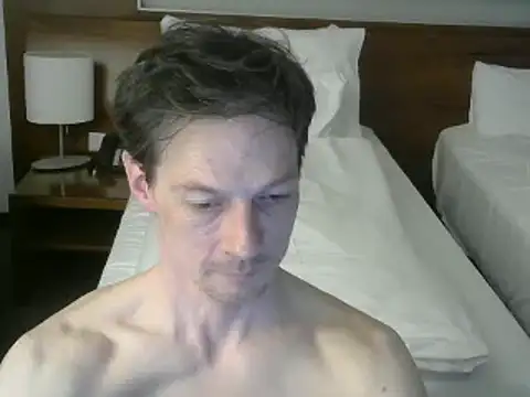 snowypaul11 online show from April 21, 7:09 pm