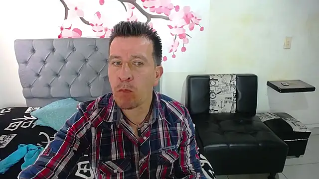 Snapshot of amaya_627 chatting on December 3, 2:38 pm amaya 627 online show from December 3, 2:38 pm