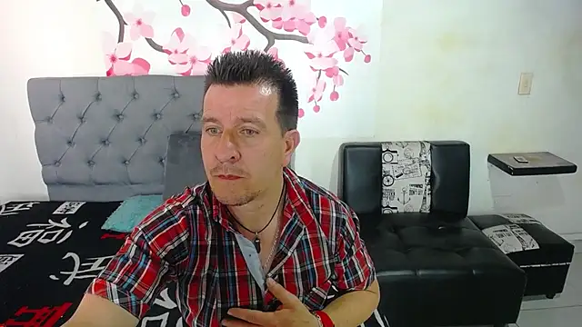 Snapshot of amaya_627 chatting on December 13, 3:00 pm amaya 627 online show from December 13, 3:00 pm