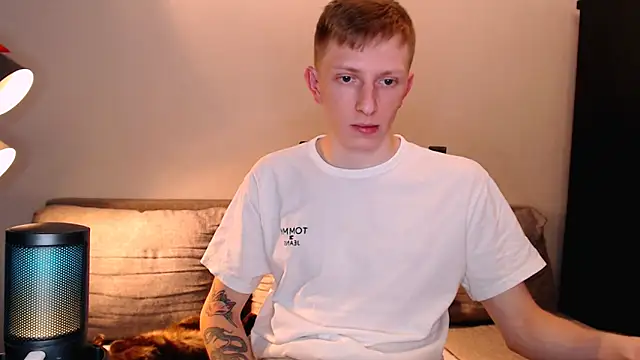 juliaanddima online show from October 28, 10:34 pm