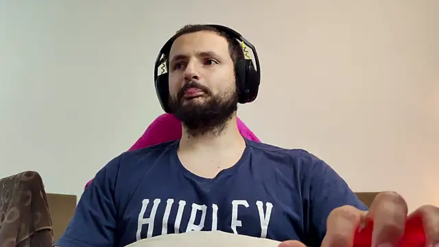 iurytx online show from November 4, 11:39 pm