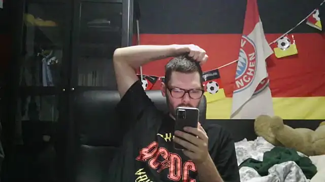 Die-geile-Sau online show from February 24, 9:15 pm