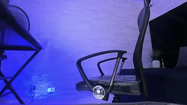 jhon bear03 online show from June 26, 11:35 am