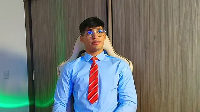 Jimmy Leeh  online show from November 22, 5:07 am