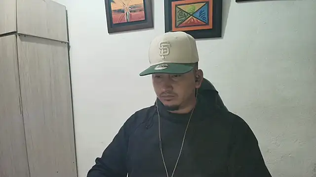Snapshot of myke_andrade chatting on October 19, 5:34 am myke andrade online show from October 19, 5:34 am