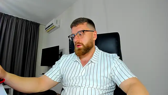 Findom guy online show from April 14, 5:56 pm