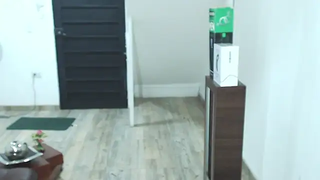 michacosio online show from October 31, 3:52 am