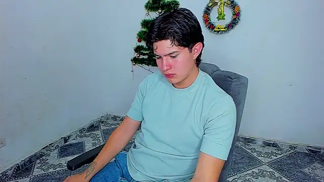 patrik 027 online show from December 3, 7:33 pm