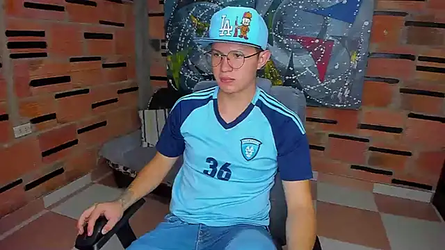 patrik 027 online show from February 14, 2:02 pm