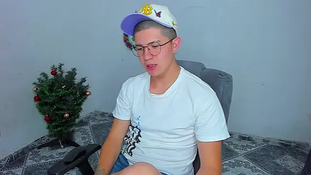 patrik 027 online show from January 7, 11:54 am