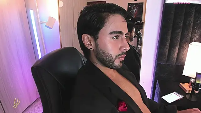 ItsMeEros online show from April 27, 11:10 pm