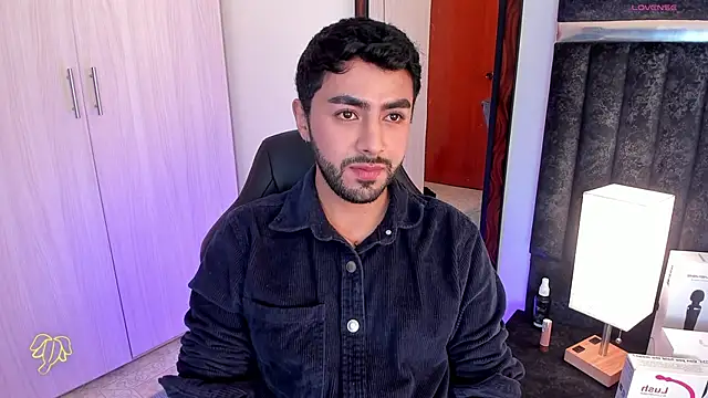 Snapshot of ItsMeEros chatting on February 19, 9:58 pm ItsMeEros online show from February 19, 9:58 pm