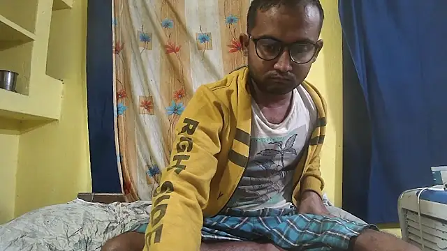 Cute boy2000 online show from December 9, 12:56 am