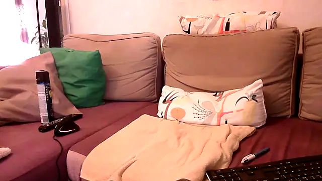 chrichri38xh online show from April 11, 8:40 am