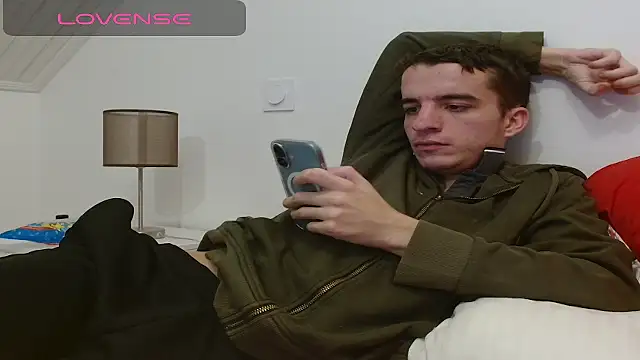 Tombgy07 online show from December 4, 8:27 pm