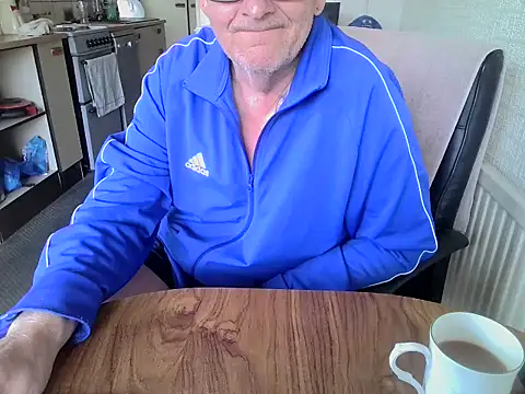 daddyflash online show from June 11, 9:18 am