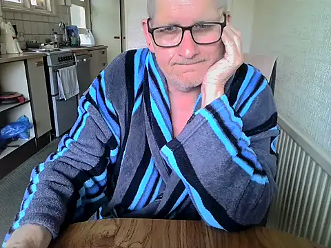 daddyflash online show from June 6, 9:37 am