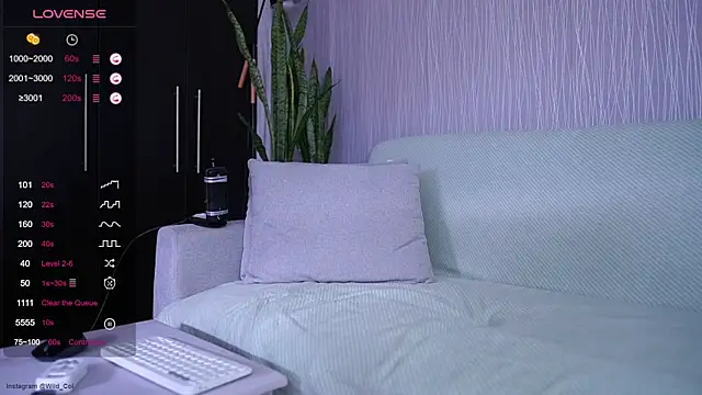 wild col  online show from July 26, 5:32 pm