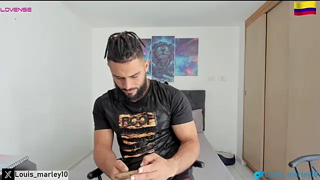 Snapshot of Louis_marley__ chatting on January 14, 3:36 pm Louis marley online show from January 14, 3:36 pm