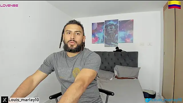Snapshot of Louis_marley__ chatting on January 21, 11:13 pm Louis marley online show from January 21, 11:13 pm