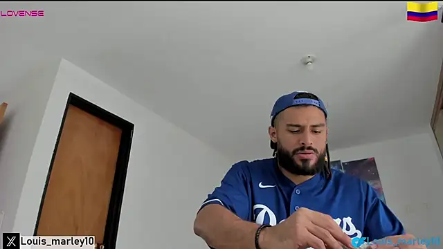 Snapshot of Louis_marley__ chatting on February 27, 7:26 pm Louis marley online show from February 27, 7:26 pm