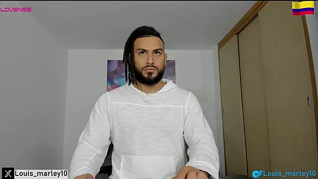 Snapshot of Louis_marley__ chatting on February 9, 11:46 pm Louis marley online show from February 9, 11:46 pm