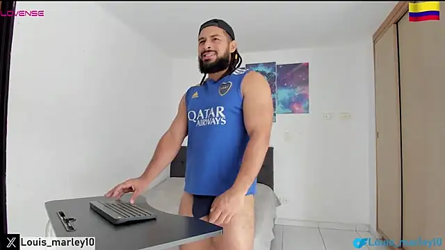 Louis marley   online show from October 31, 4:21 pm